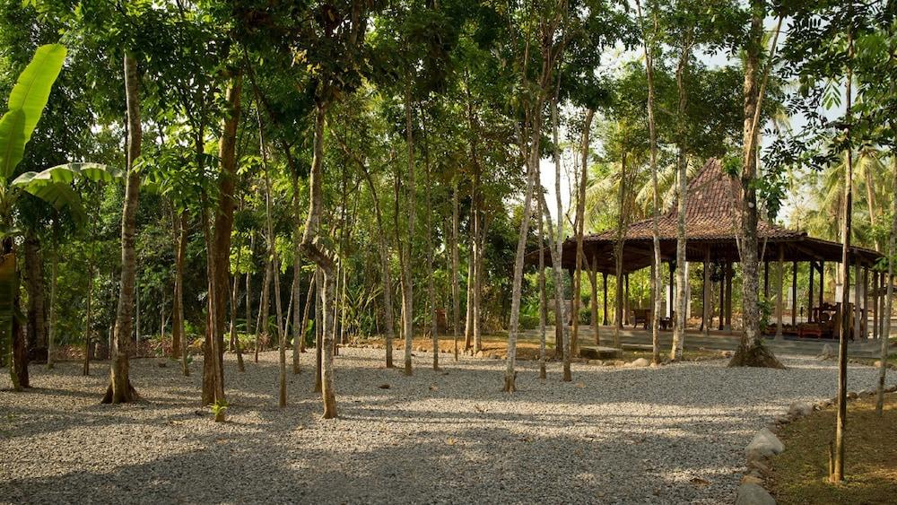 Plataran Heritage Borobudur Hotel Magelang Exterior photo